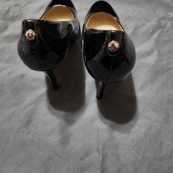 Michael Kors Black Women's Shoes - Picture 2 of 5
